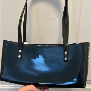 Beijo London Paris New York shine black shoulder bag